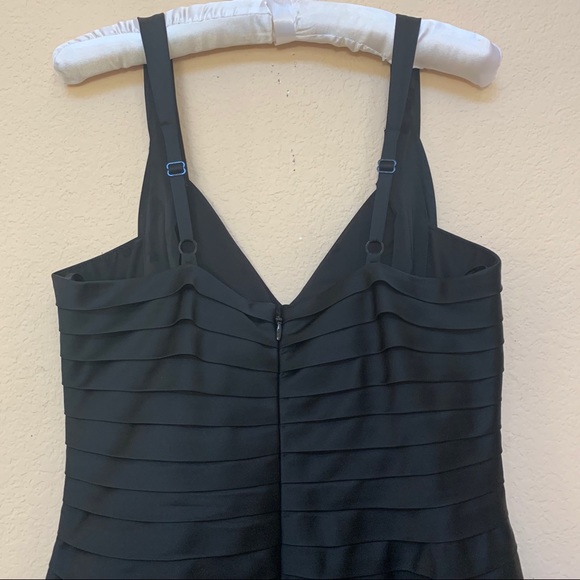 BCBGMaxAzria Black MITZI Pleated Dress NWOT Sz 10 - Picture 6 of 11